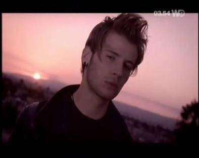 ok je craque pour cette regard